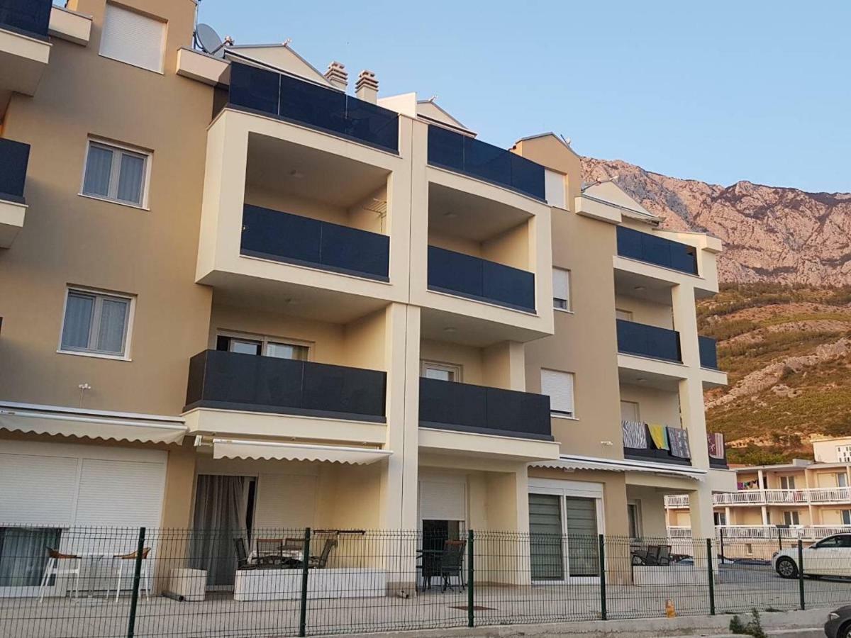 Apartments Leone Lukas Promajna Exteriör bild